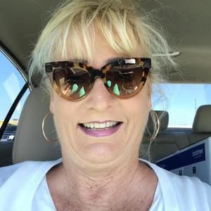 Meet your Posher, Sharon